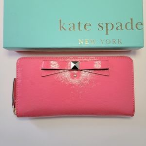 Kate Spade Wallet, strawberry - NWT